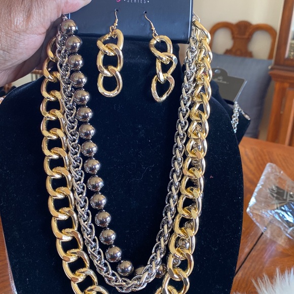 Everything must go sale - Picture 8 of 11